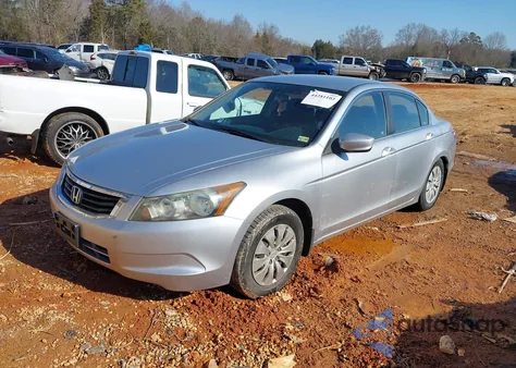 2008 Honda Accord 2.4 Lx z USA, uszkodzony, nr VIN 1HGCP26368A038006